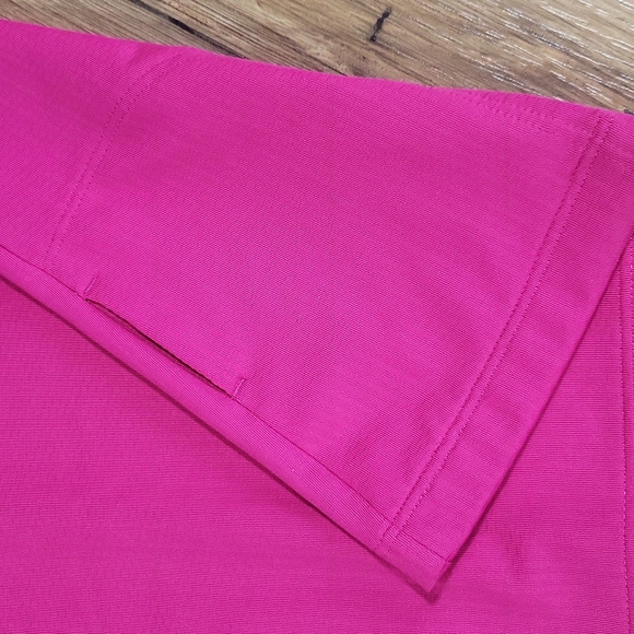 LOU & GREY Pink Performance Side Key Pocket, Zippered Back Long Sleeve Top - Picture 5 of 14